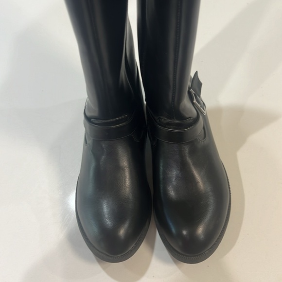 Knee high boots - Picture 5 of 5